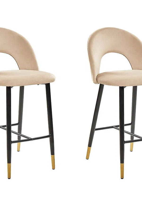 Otroligt snygg stol i beige färg gjord i bomull.