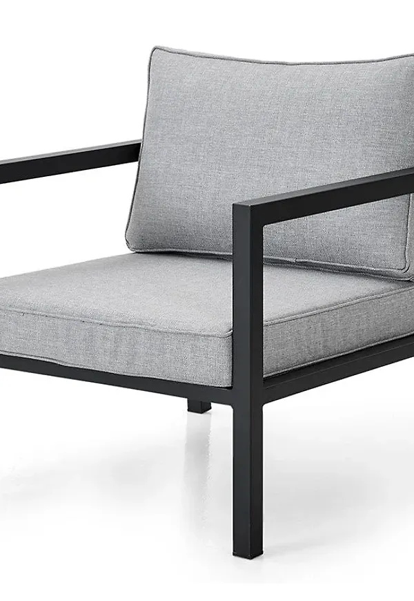 Otroligt fin Möbel som passar bra vid många olika tillfällen.