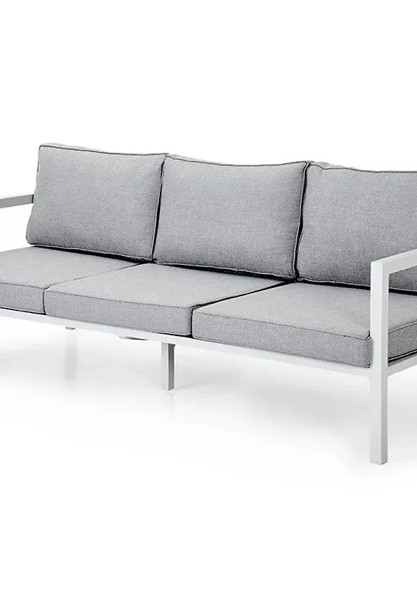 Klassisk brafab utemöbel i vit färg gjord i aluminium.