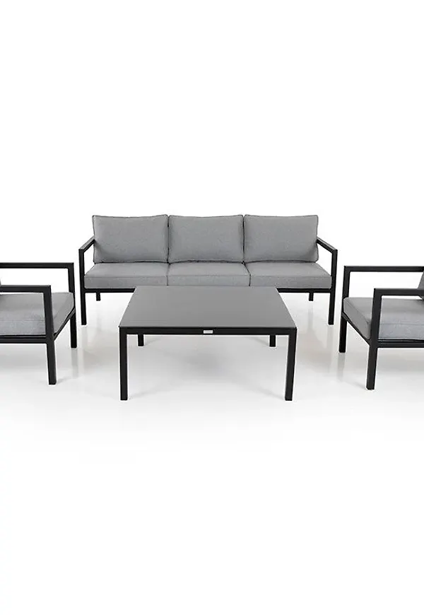 Otroligt snygg aluminiumsoffbord i svart från Brafab.