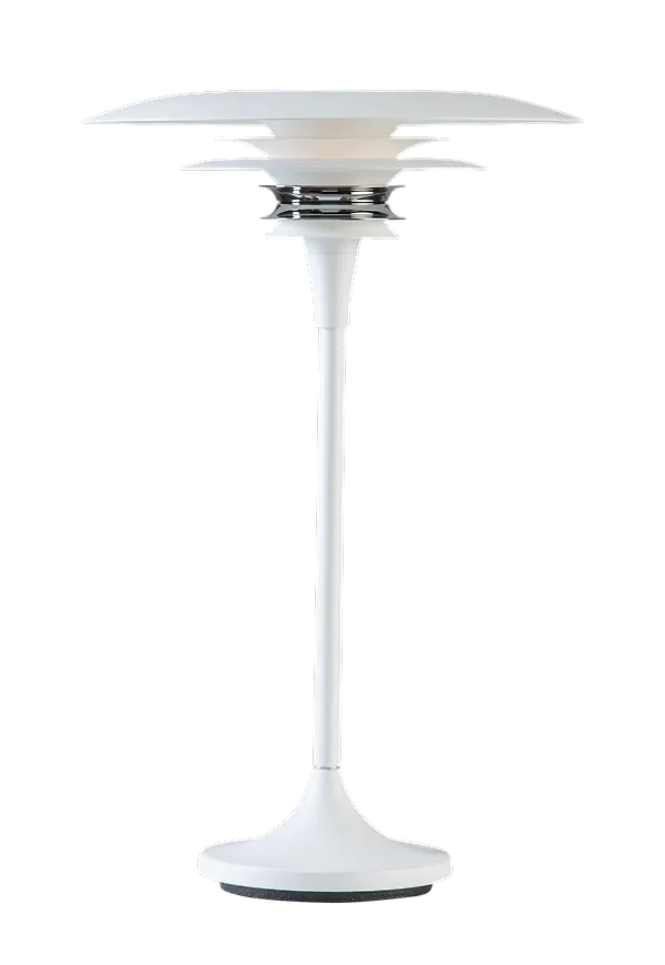 Modern Lampa som passar bra vid många olika tillfällen.