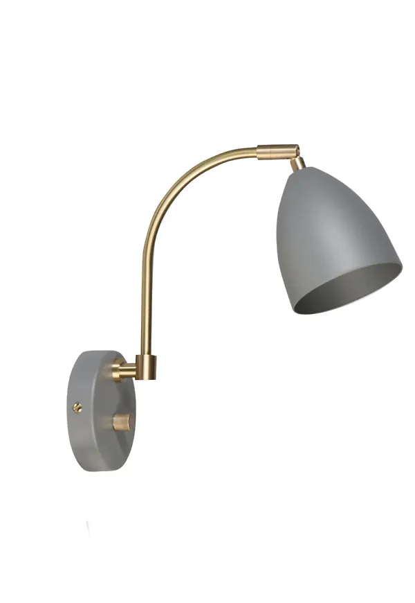 Riktigt fin Lampa som passar bra vid många olika tillfällen.