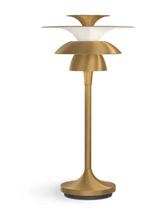 Guldfärgad Belid-lampa i mysig modell.