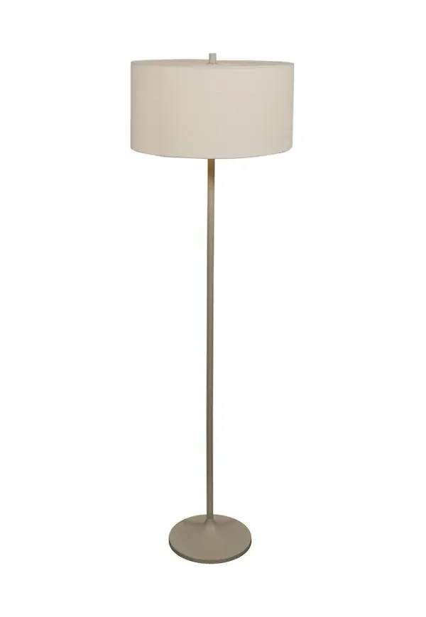 Fin belid lampa i vit färg gjord i linne.