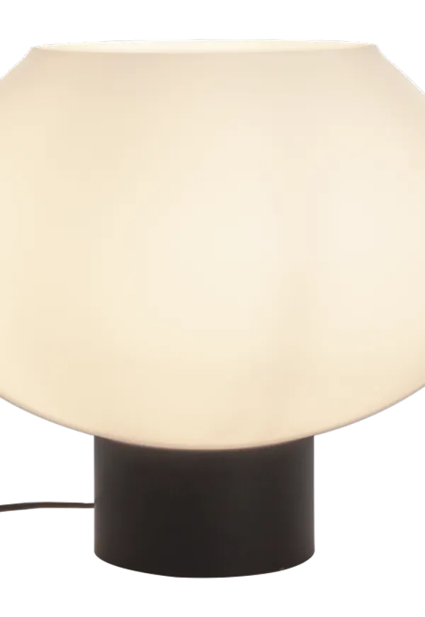Elegant Lampa som passar bra vid många olika tillfällen.