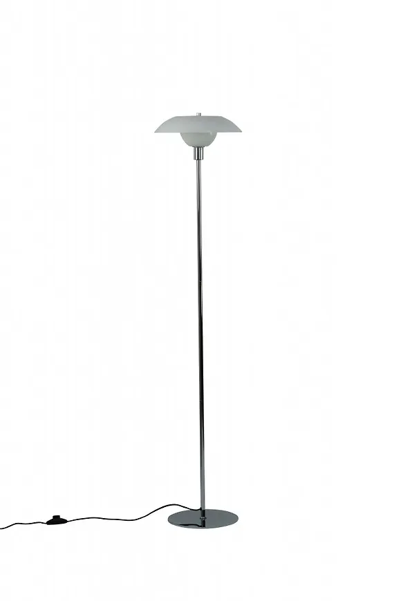 Modern golvlampa 2025 från Dyberg Larsen.