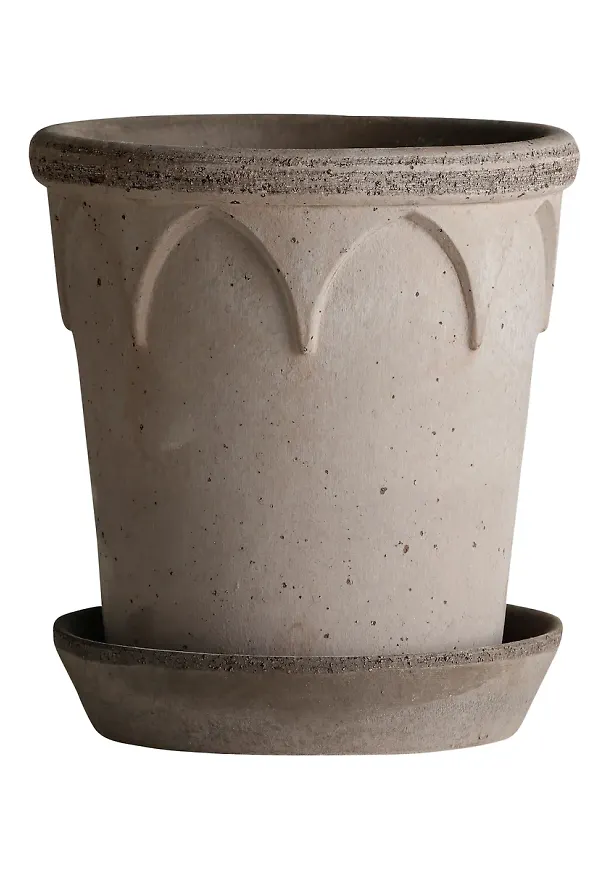 Klassisk Kruka som passar bra vid många olika tillfällen.