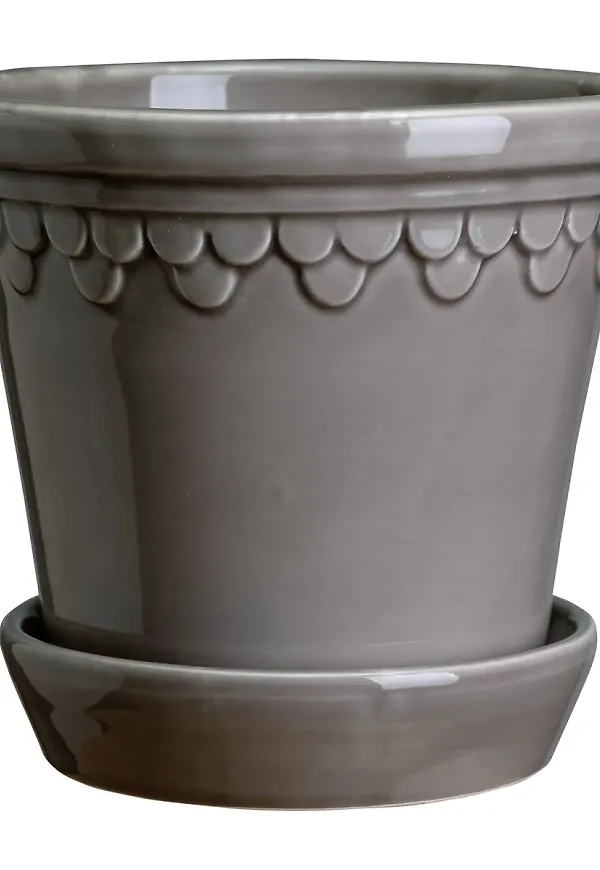 Otroligt snygg grå kruka 2025 från Bergs Potter.