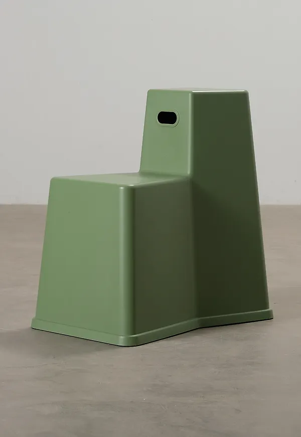 Cool stol 2025 från Vitra.