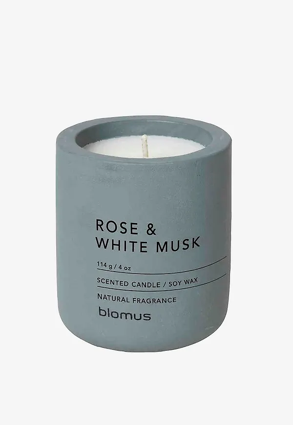 Grå Blomus-stearinljus i superfin modell.
