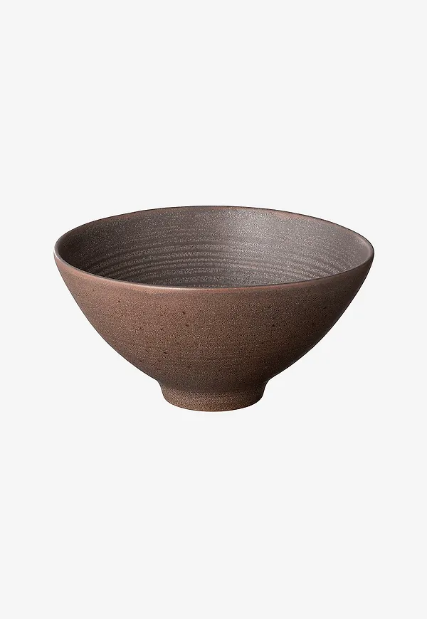 Brun Blomus-salladsskål i modern modell.