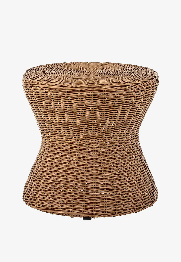 Riktigt trendig utomhusbord 2025 från Bloomingville.