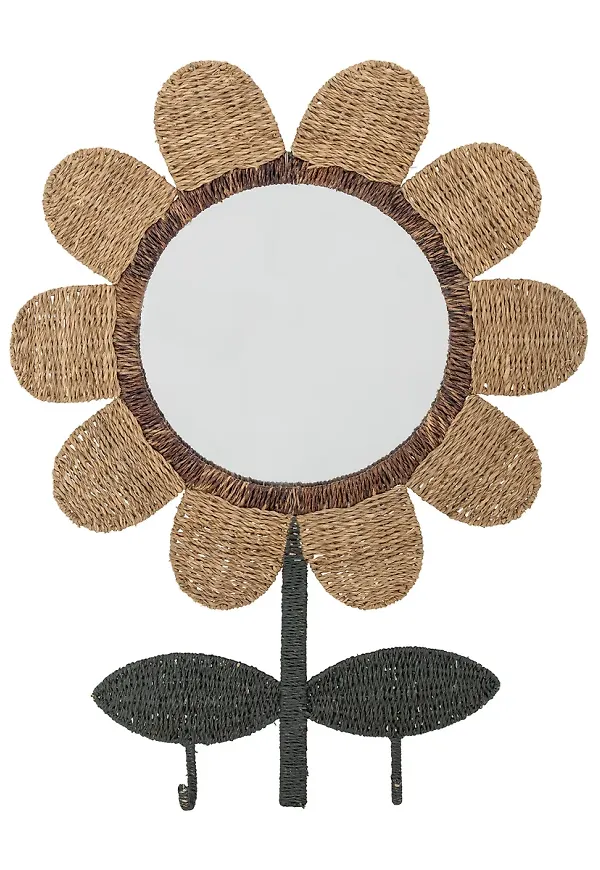 Otroligt fin spegel 2025 från Bloomingville.