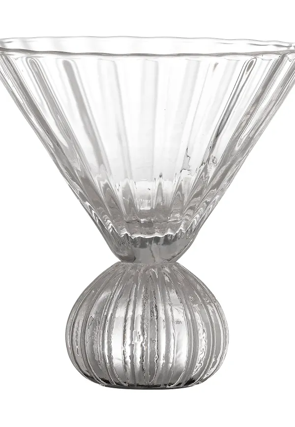 Supersnygg cocktailglas 2026 från Bloomingville.