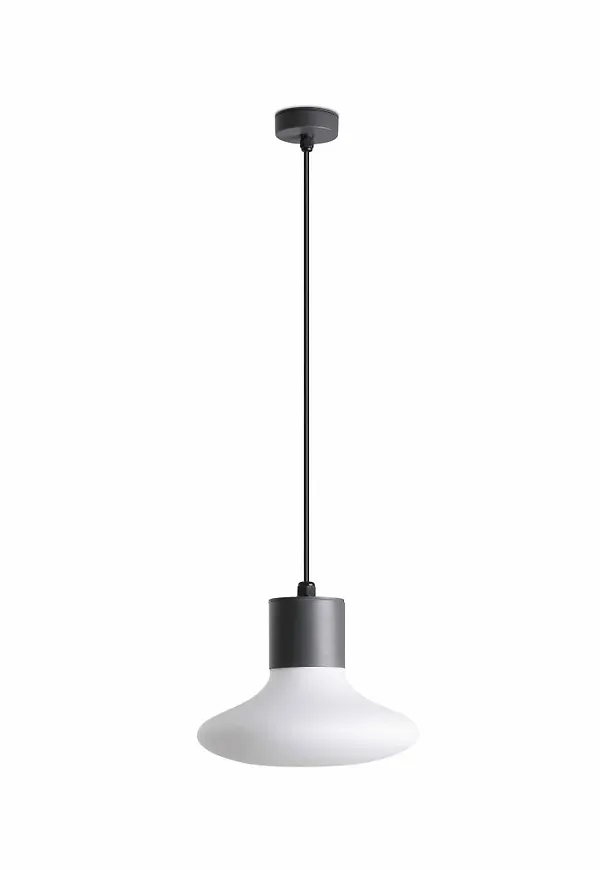 Stilren Lampa som passar bra vid många olika tillfällen.