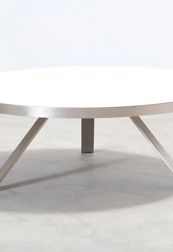 Trendig soffbord 2025 från BoConcept.