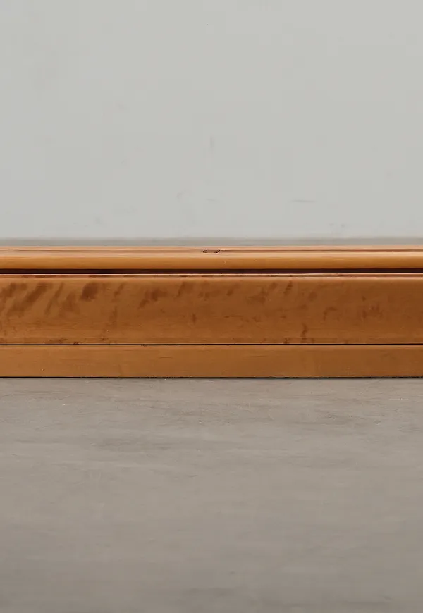 Boknäs hylla som passar perfekt till sommaren 2025!