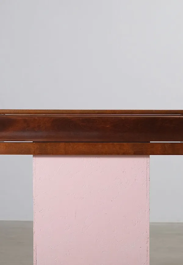 Riktigt fin Hylla som passar bra vid många olika tillfällen.