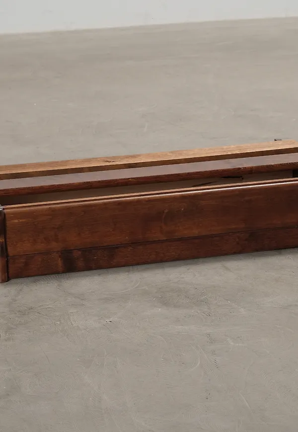 Riktigt snygg hylla 2025 från Boknäs.