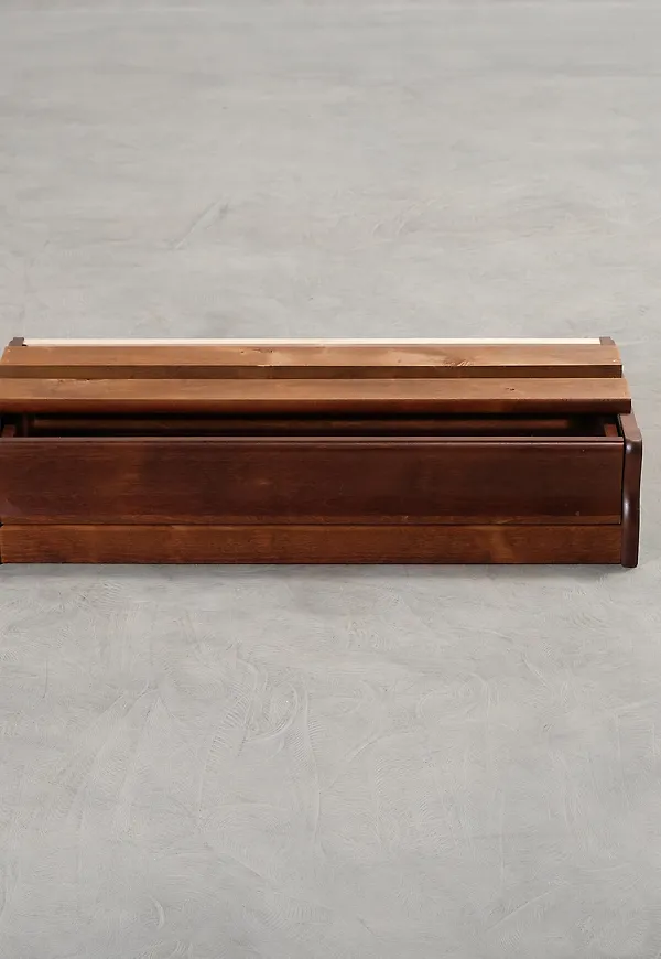 Vacker hylla 2025 från Boknäs.