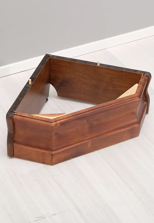 Riktigt fin brun hylla 2025 från Boknäs.