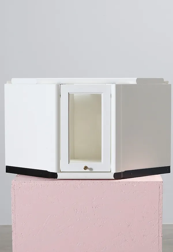 Boknäs hylla som passar perfekt till sommaren 2025!