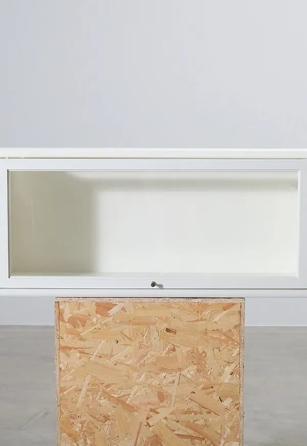 Jättesnygg Hylla som passar bra vid många olika tillfällen.