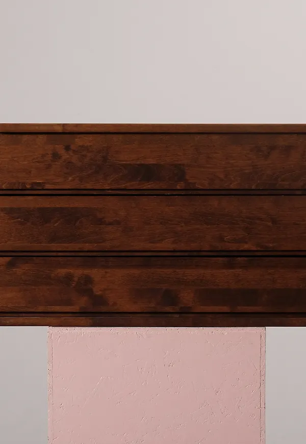 Komfortabel brun hylla 2025 från Boknäs.