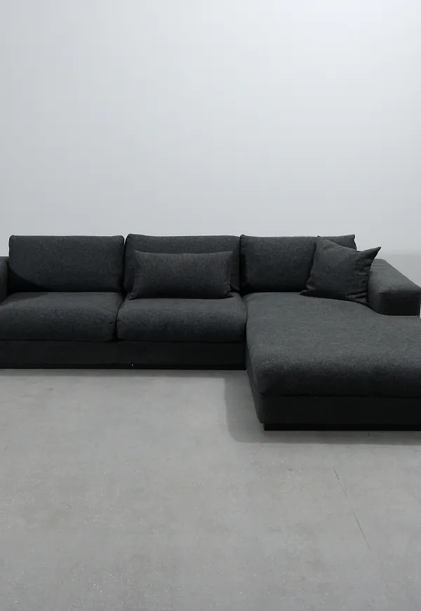 Elegant soffa 2025 från Bolia.