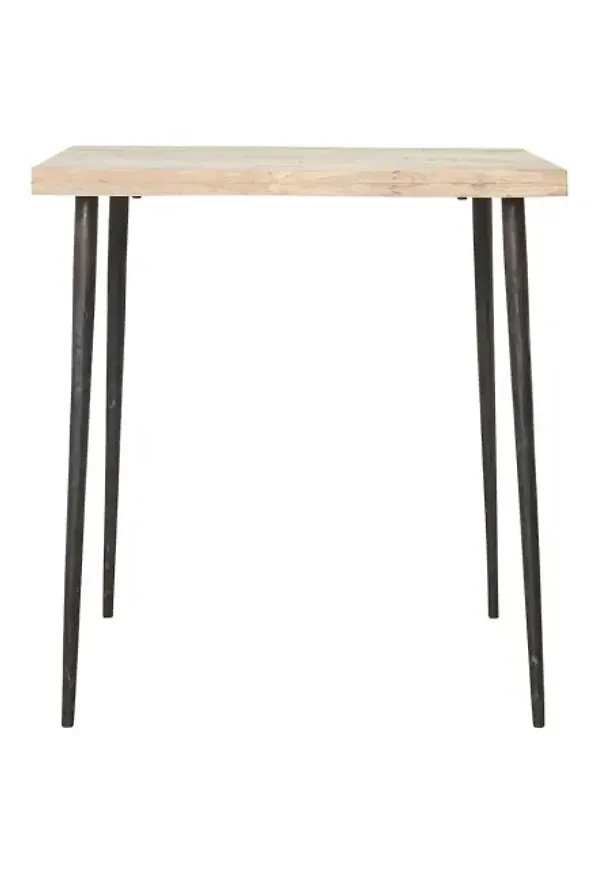 Otroligt snygg matbord i grått från House Doctor.