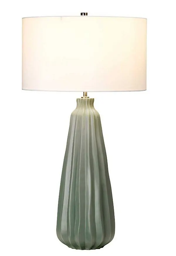 Exklusiv lampa i vit färg gjord i siden.