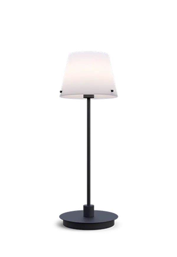 Herstal bordslampa som passar perfekt till sommaren 2025!