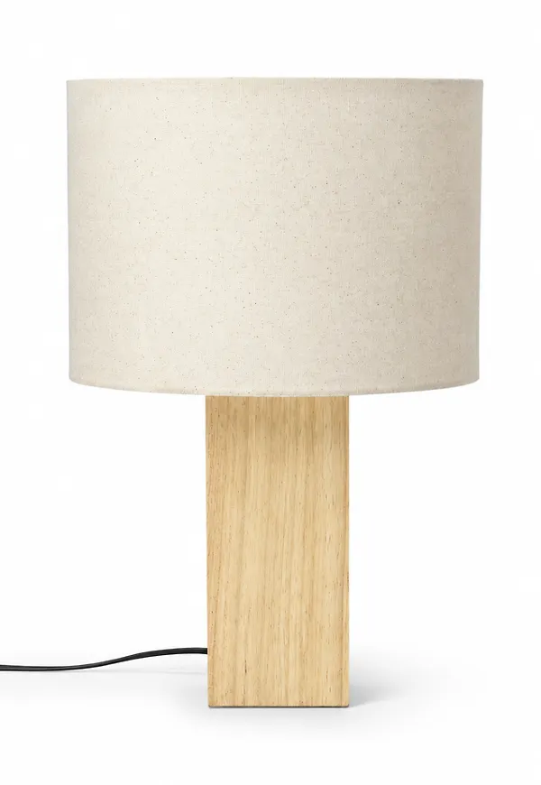 Jättefin bordslampa i linne från Granit.