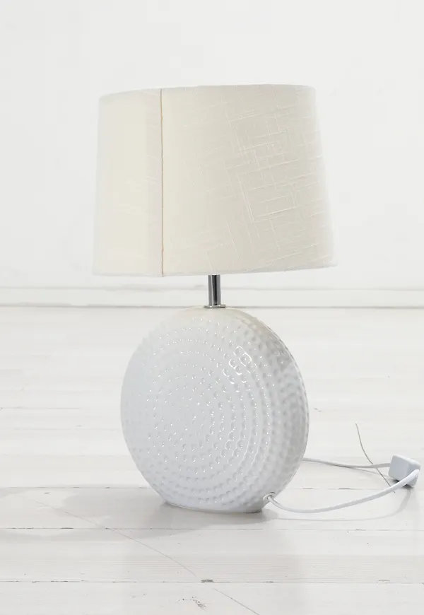 Komfortabel vit lampa 2025 från No brand.