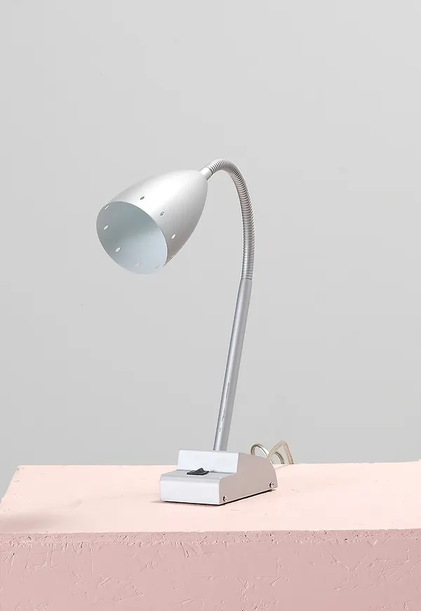 Mysig Lampa som passar bra vid många olika tillfällen.