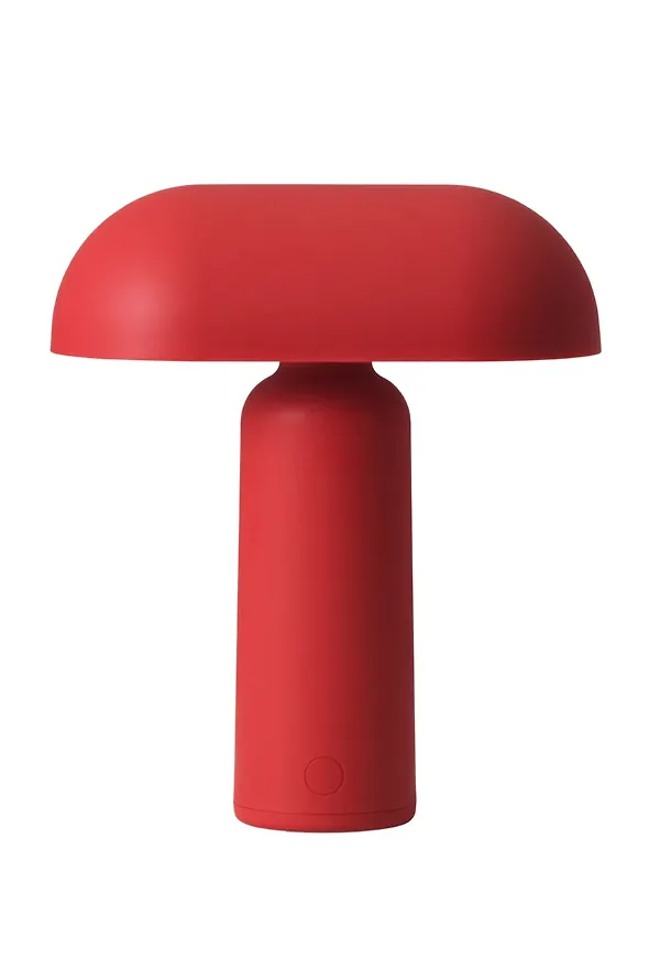 Modern röd lampa 2026 från Normann Copenhagen.