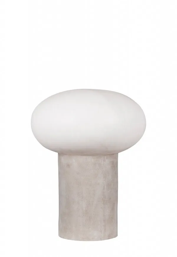 Jättesnygg lampa 2025 från Globen Lighting.