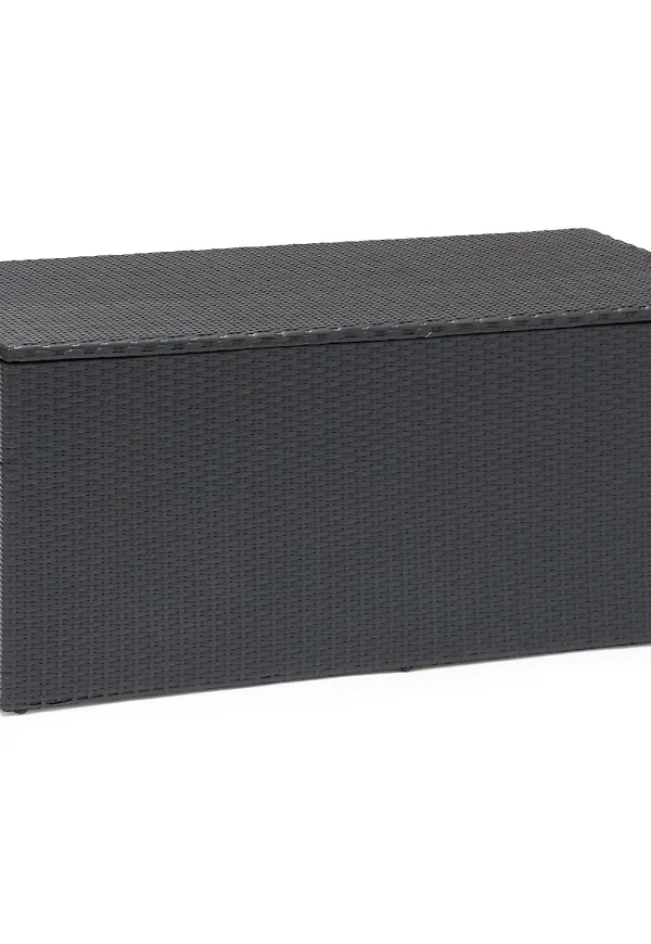 Ikonisk utemöbel 2025 från Hillerstorp.