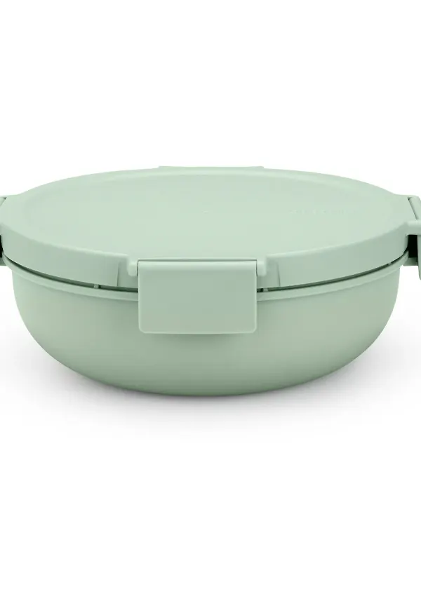Grön Brabantia-salladsskål i trendig modell.