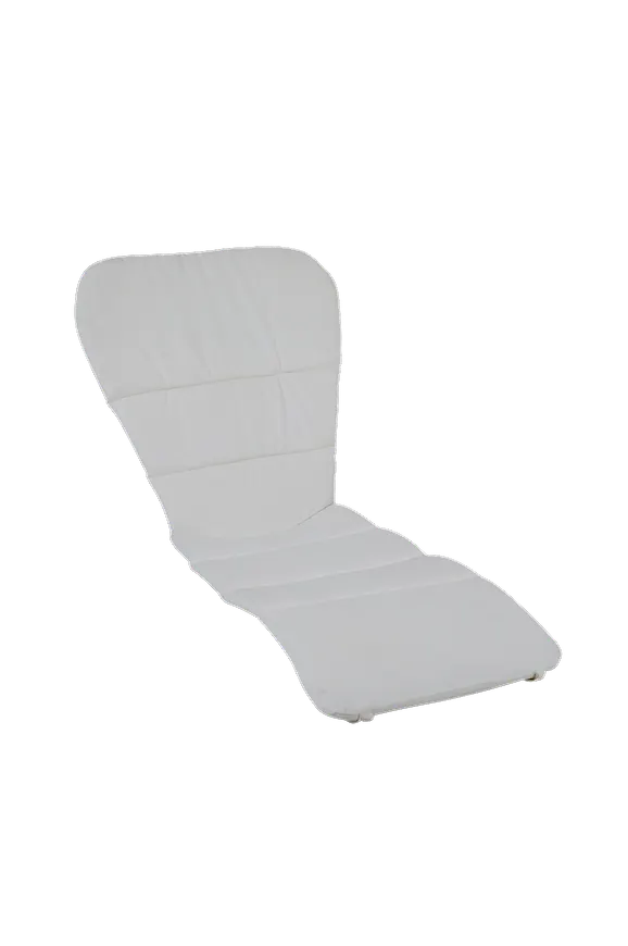 Smickrande vit fåtölj 2025 från Brafab.