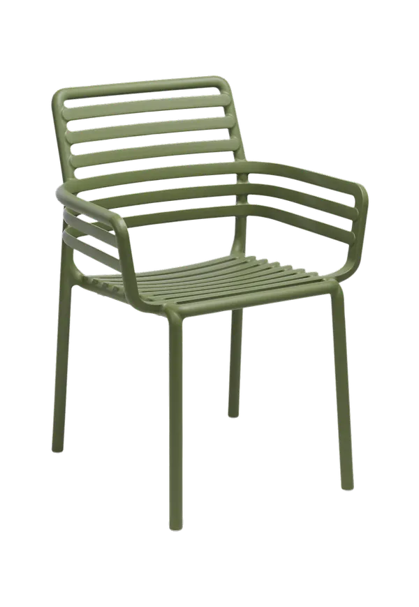 Mossgrön Brafab-stol i stilriktig modell.