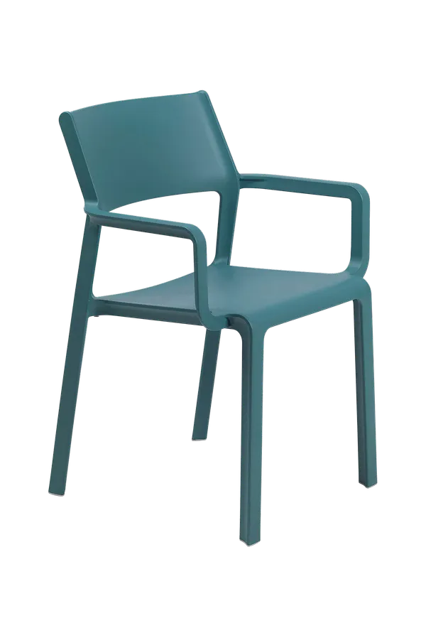 Blå Brafab-stol i stilriktig modell.