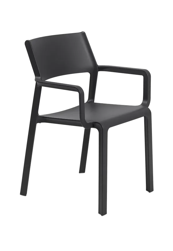 Härlig Stol som passar bra vid många olika tillfällen.