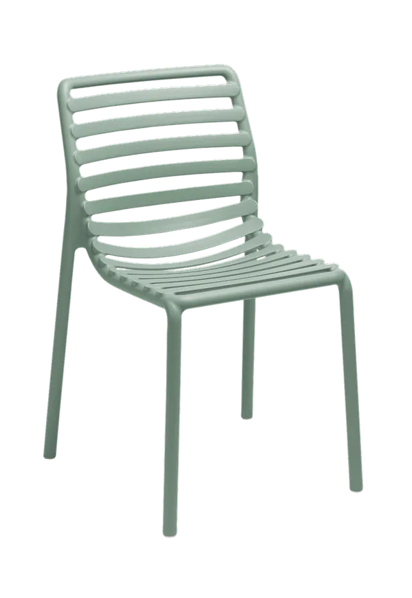 Stilriktig matstol i mintgrönt från Brafab.