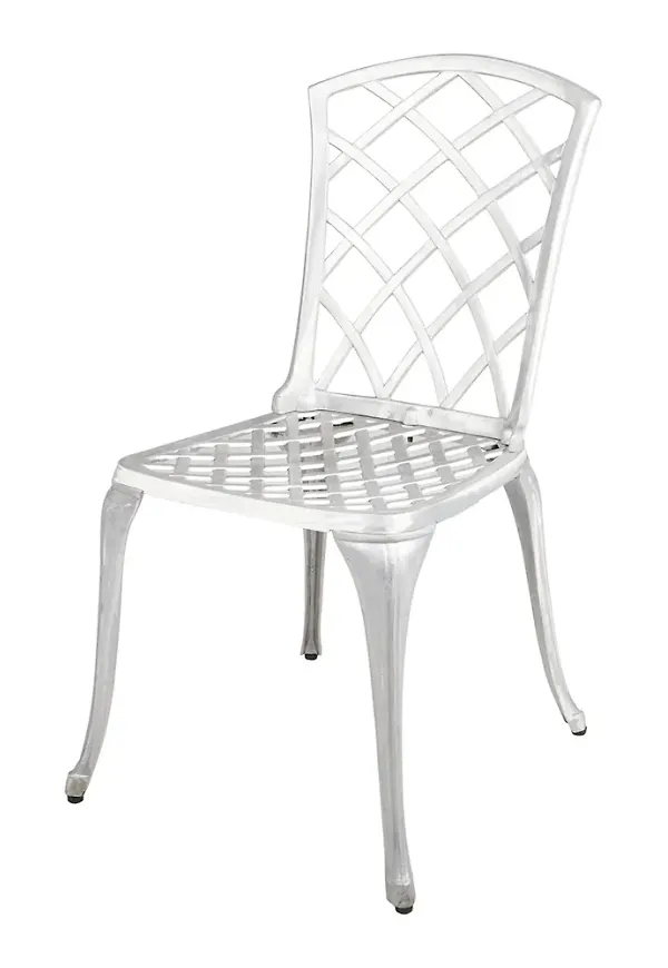 Brafab matstol som passar perfekt till sommaren 2025!