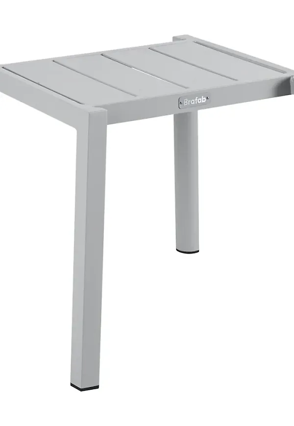 Trendig bord som passar bra vid många olika tillfällen.