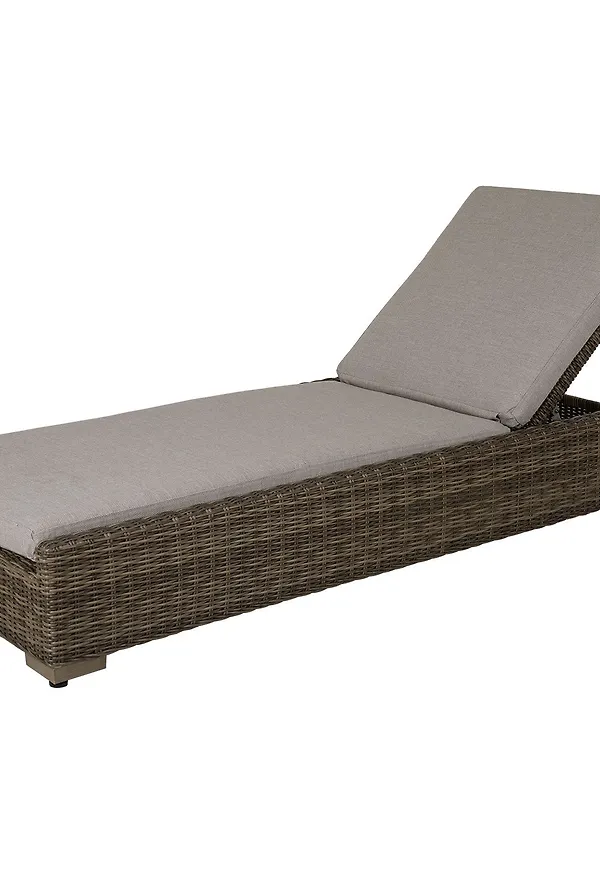 Fantastiskt fin beige matgrupp 2025 från Brafab.