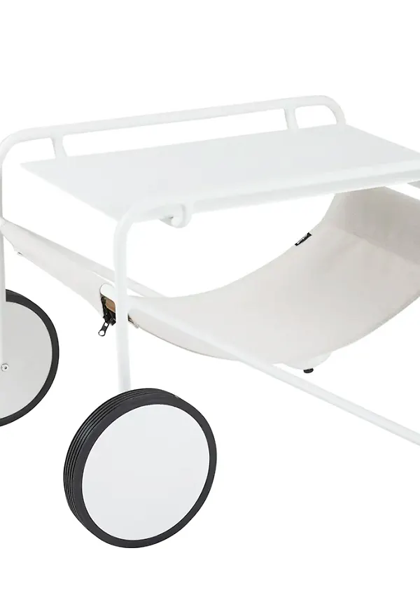 Fin vit bord i aluminium från Brafab.