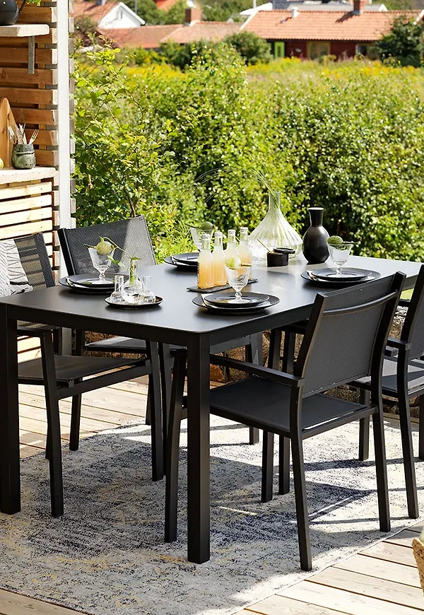 Vacker aluminiumloungegrupp 2025 från Brafab.