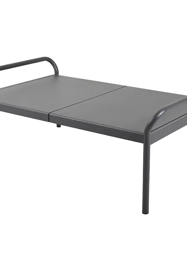 Stilren soffbord i aluminium från Brafab.
